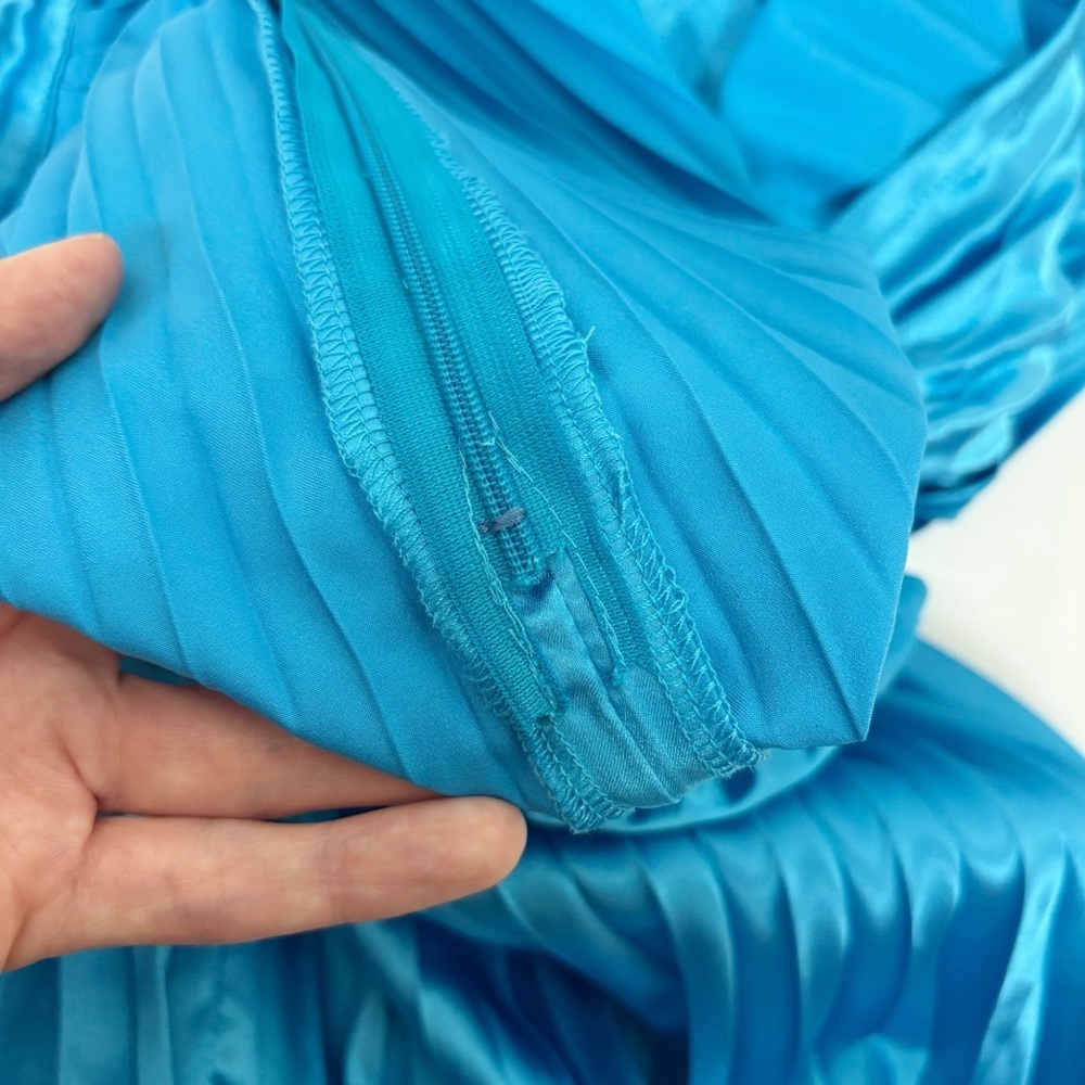 L’IDEE Renaissance Split Gown in Cloud Blue Size 12 - Picture 8 of 12